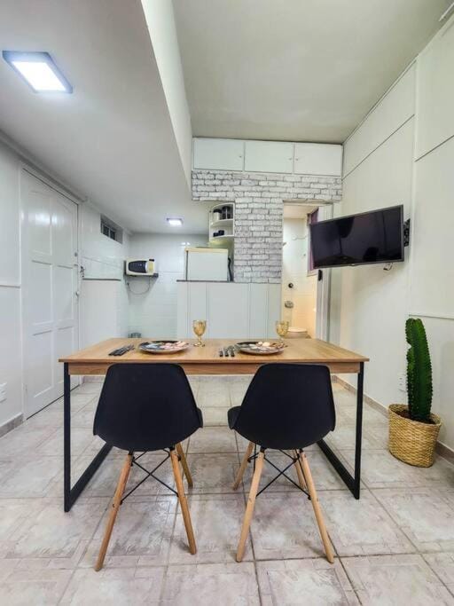TV and multimedia, Kitchen or kitchenette, Dining area