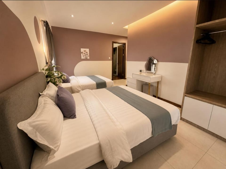 Bed, Bedroom