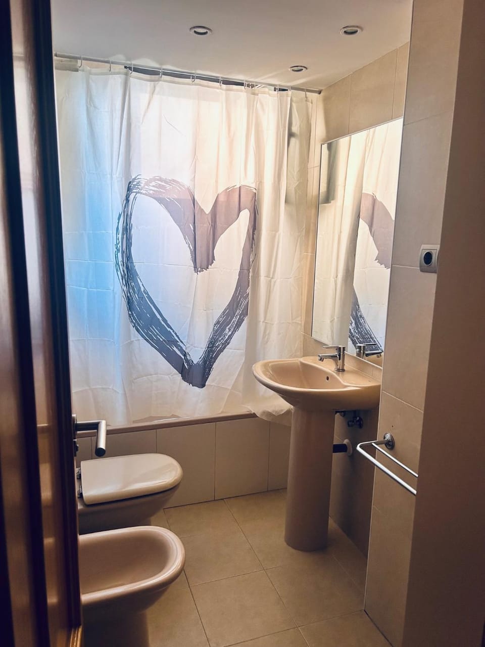 Apartamento Belfast con wifi, piscina y Netflix Apartment in Madrid