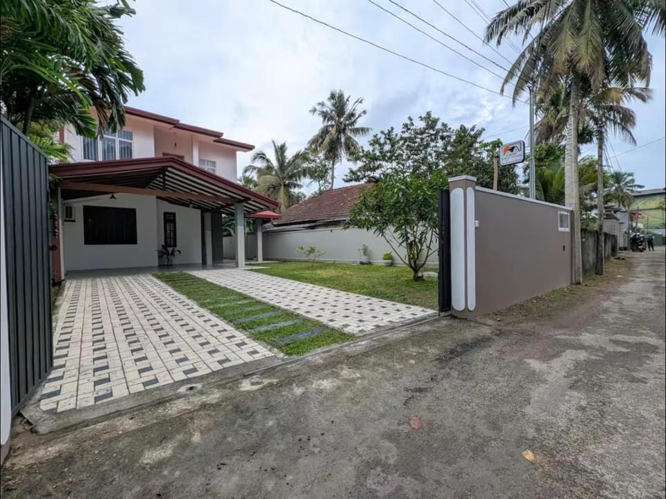 Facade/entrance, Street view