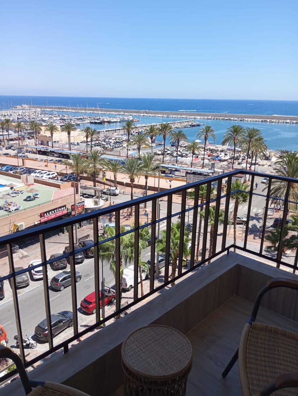 Sea view, Location