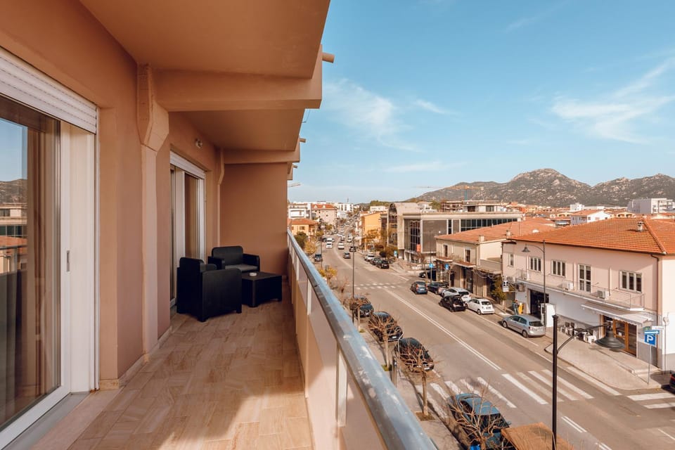 Property building, Communal lounge/ TV room, Day, Neighbourhood, Natural landscape, View (from property/room), Balcony/Terrace, Evening entertainment, City view, Mountain view, Sea view, Street view, Location, Parking