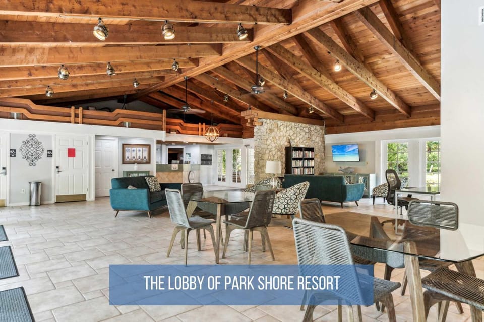 Resort View and Corner Unit House in Naples