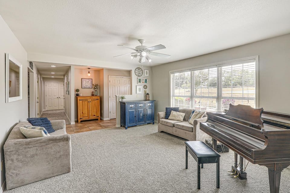 Waterfront Kansas Home w/ Private Fire Pit! House in Kansas