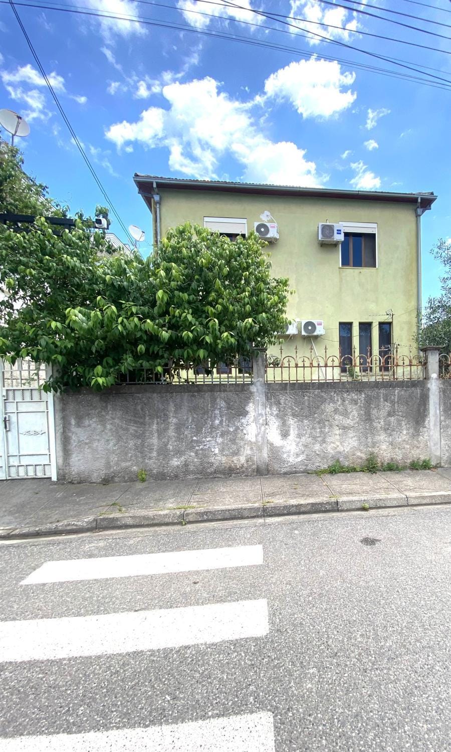 Property building, Street view