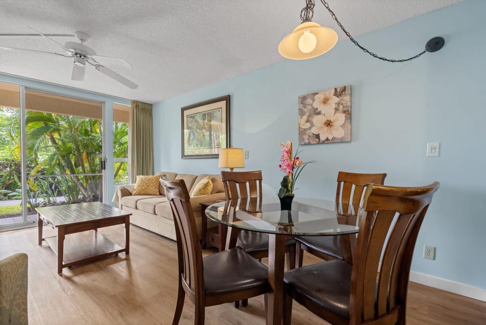Patio, Living room, Dining area