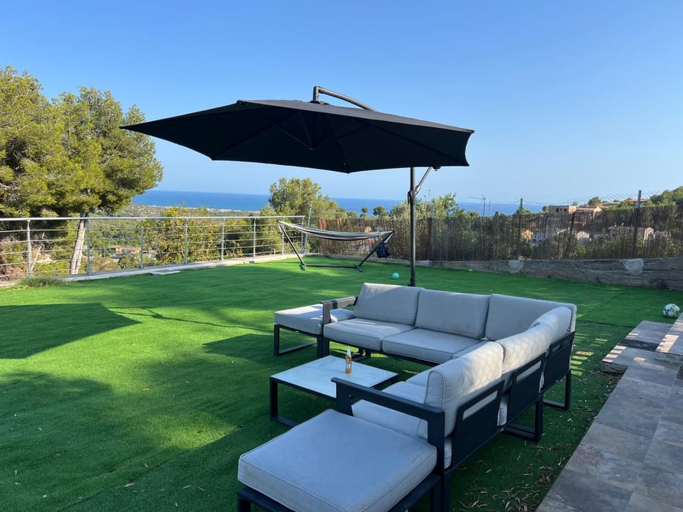 Patio, Natural landscape, Garden, Living room, Garden view, Sea view, sunbed
