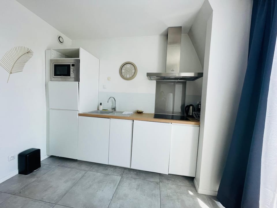 Kitchen or kitchenette, stove