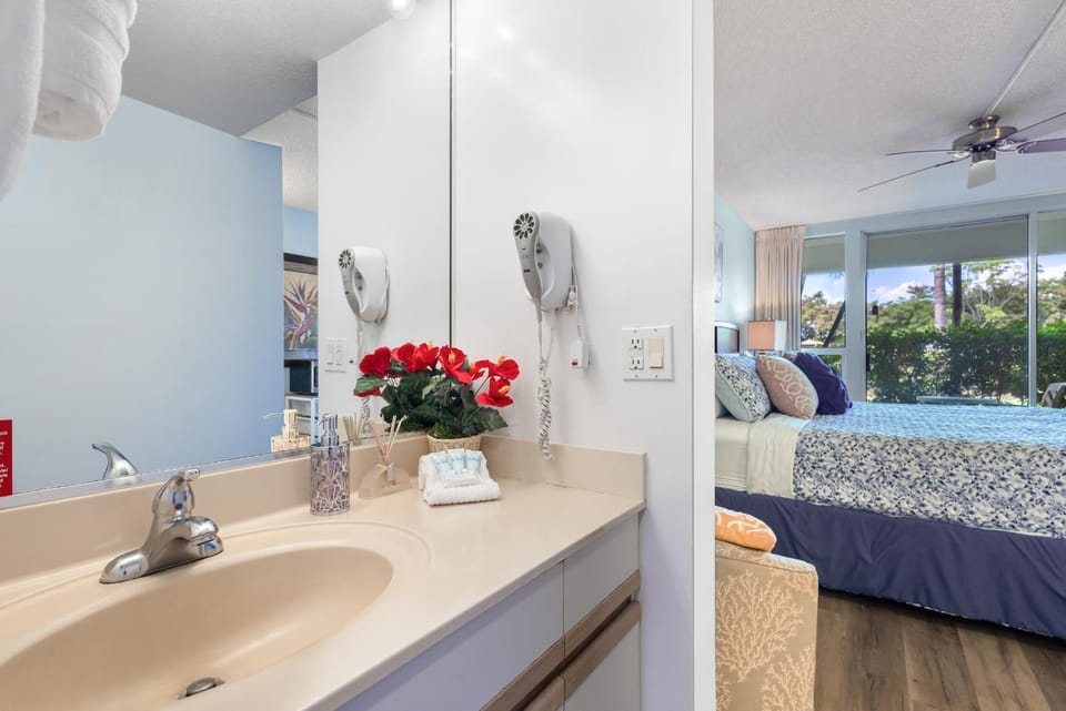 MBQ110S Tropical Serenity - Charming Maui Banyan Studio House in Wailea
