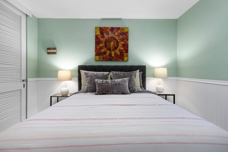 Bed, Bedroom, wardrobe