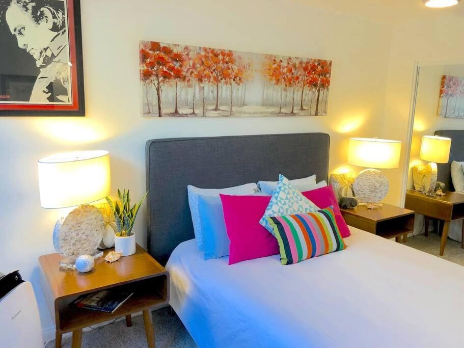 Bed, Bedroom