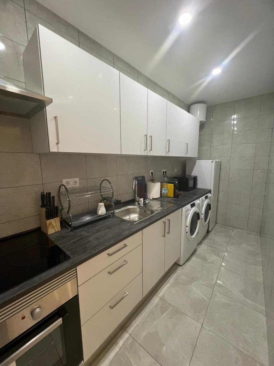 Kitchen or kitchenette, Kitchen or kitchenette