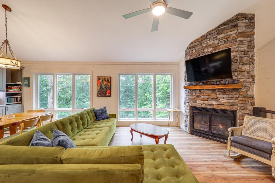 Pet-Friendly West Jefferson Home w/ River View! House in North Carolina