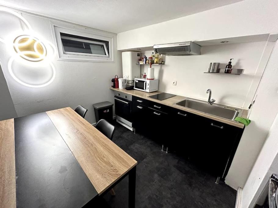 Le Jutard - proche des quais - 5 personnes Apartment in Lyon