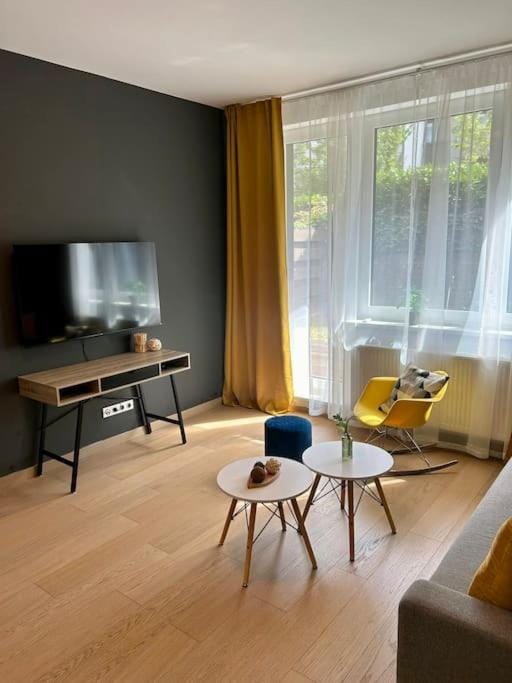 Garden appt - 40m2 terrace, free garrage parking Apartment in Bratislava
