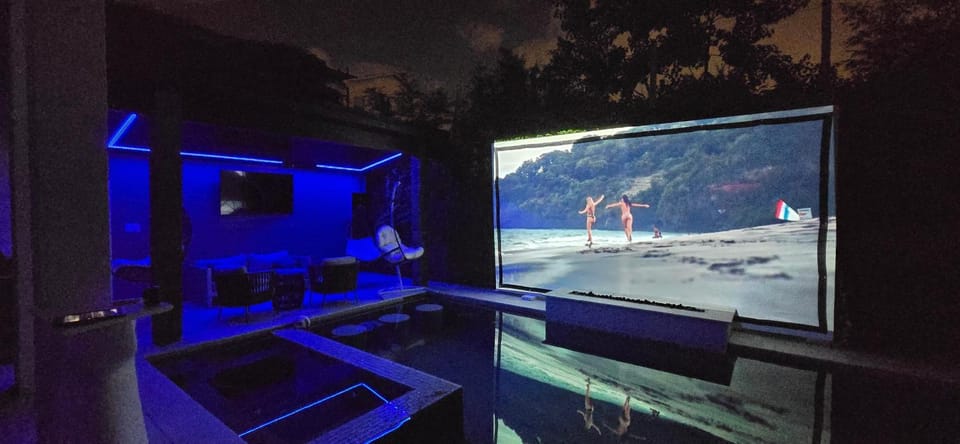 TV and multimedia, Evening entertainment, Pool view, Swimming pool, Entertainment
