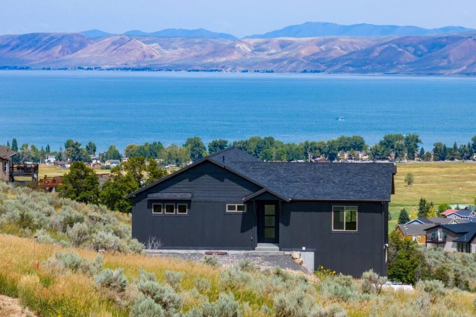 Blackbeary Cabin Bear Lake Views Hot Tub Occ 21 Cabin in Bear Lake
