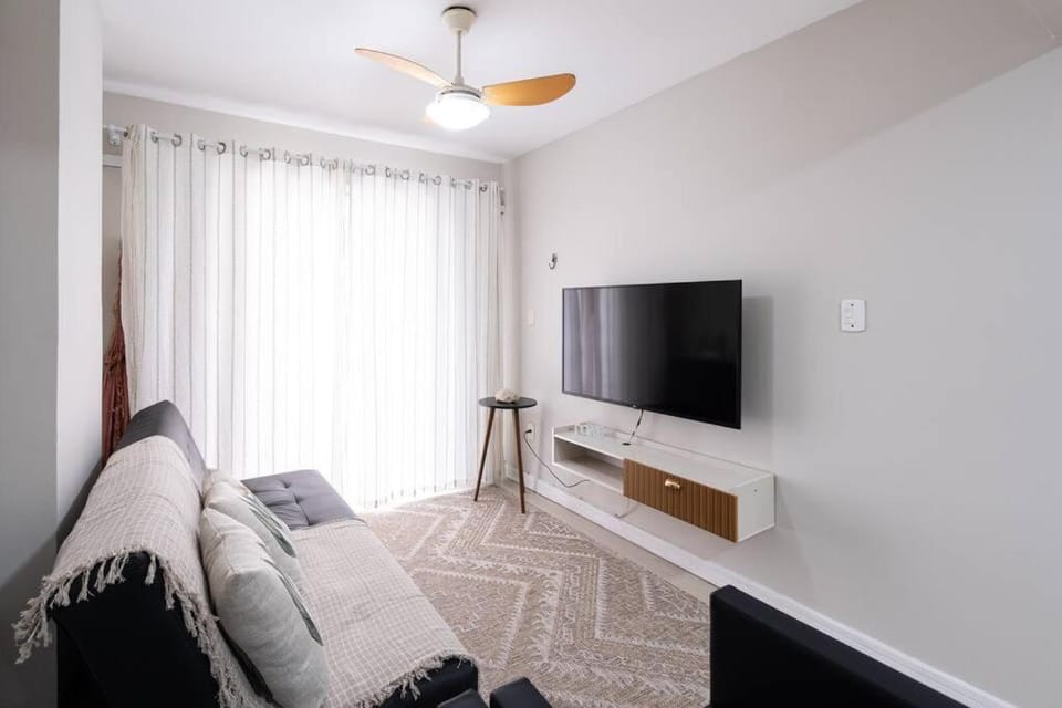 Communal lounge/ TV room, TV and multimedia, Seating area