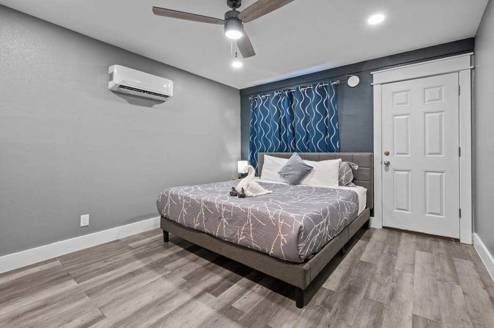 Elegant 2BR Apt Near Med Center with Free Park Apartment in Harris County