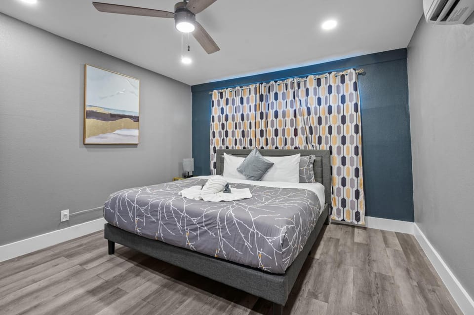 Elegant 2BR Apt Near Med Center with Free Park Apartment in Harris County