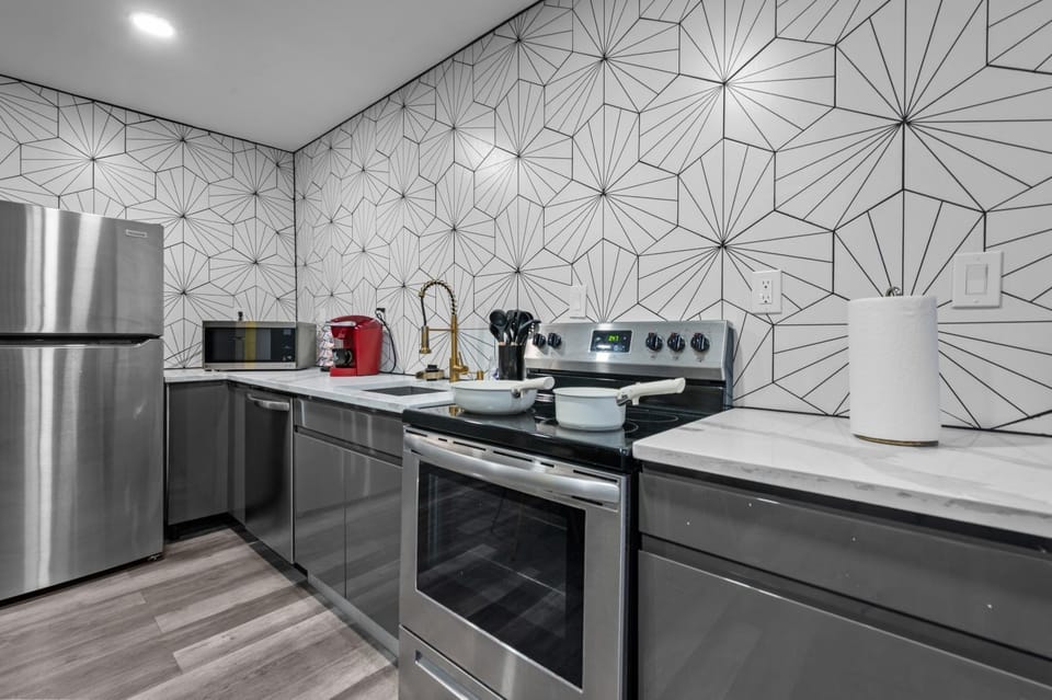 Elegant 2BR Apt Near Med Center with Free Park Apartment in Harris County