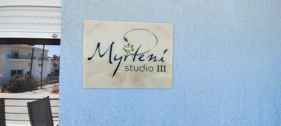 Myrteni studio III House in Nea Peramos