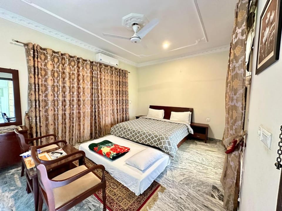 Photo of the whole room
