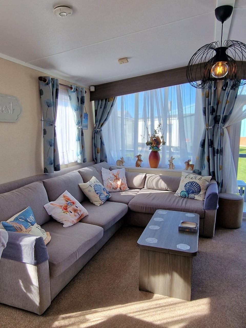 Regal Seaside Haven, West Sands House in Selsey