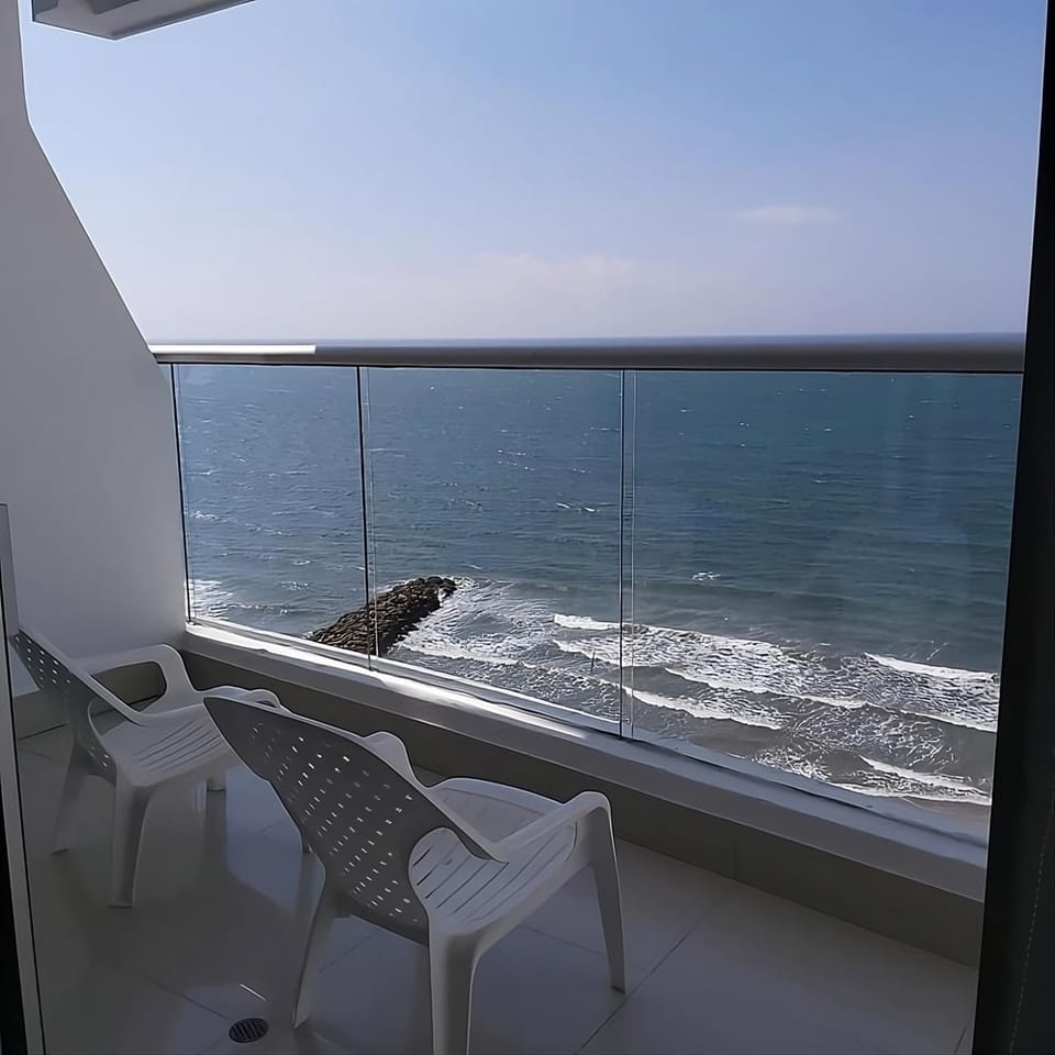 Day, Natural landscape, View (from property/room), Balcony/Terrace, Living room, Seating area, Sea view