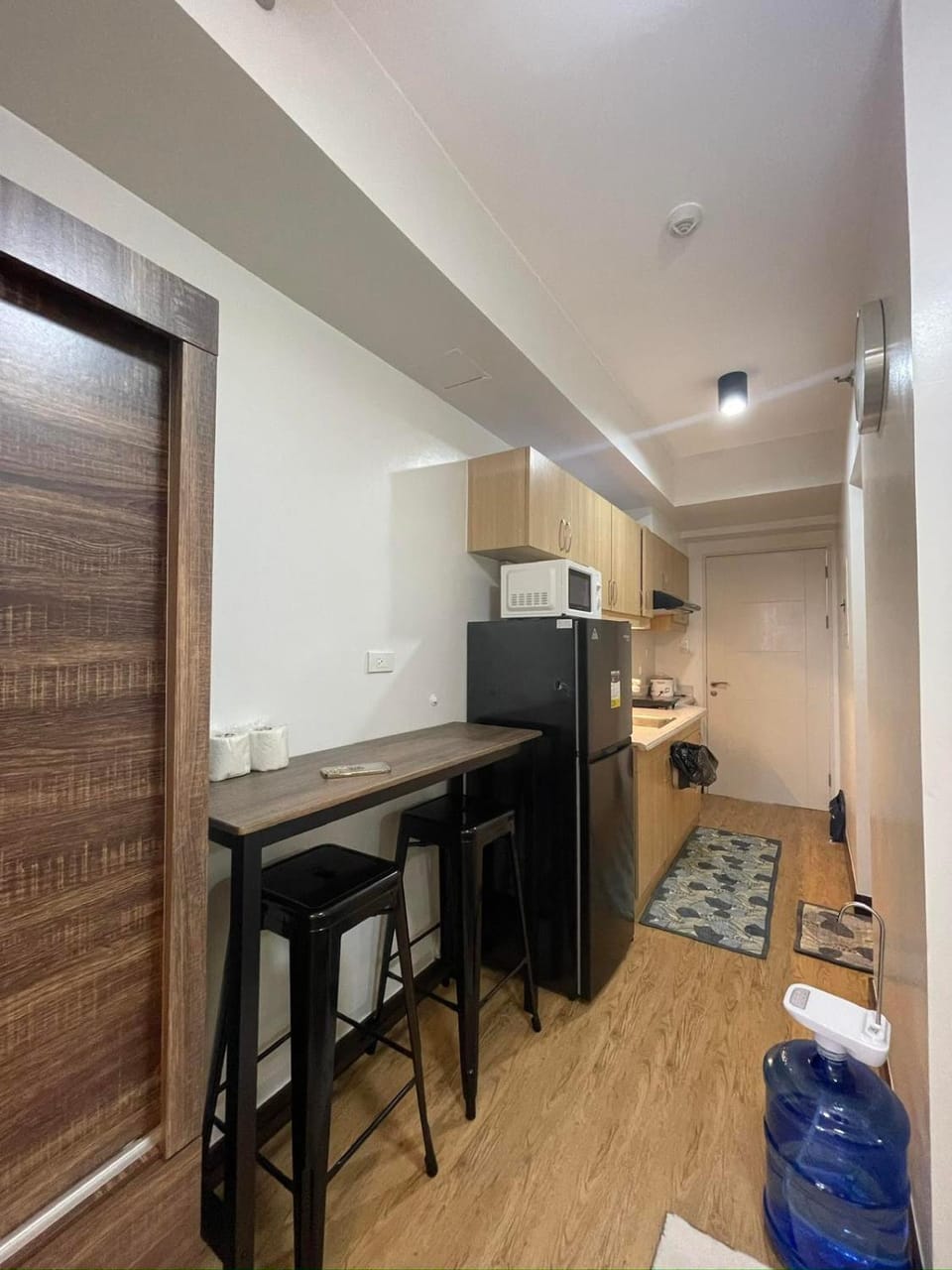 1 BR Condo with balcony in Verdon Parc Trevans Building Apartment in Davao City