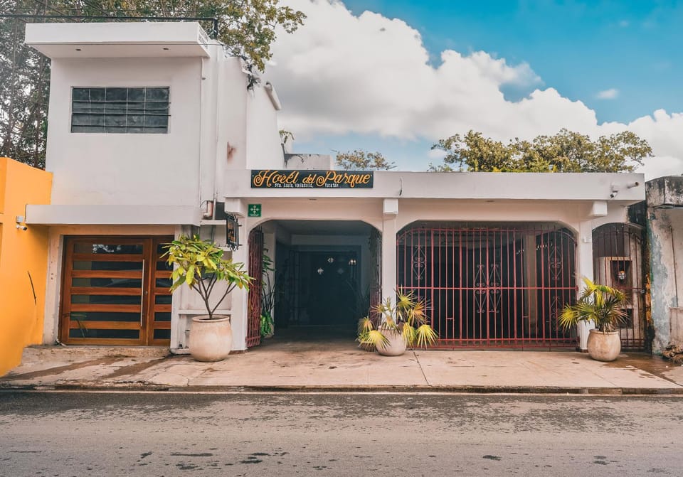 Property building, Facade/entrance