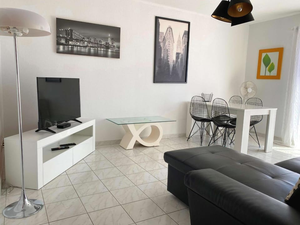 Bel Appartement T2 avec Terrasse et Garage à Balaruc-les-Bains - FR-1-553-269 Apartment in Balaruc-les-Bains