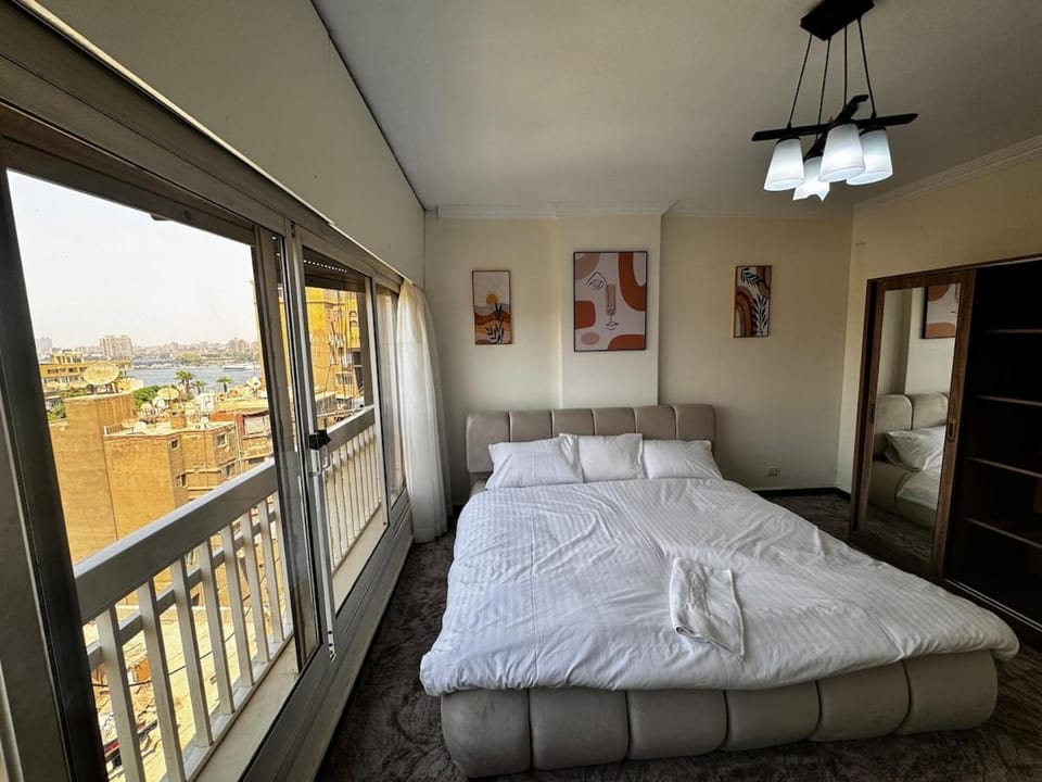Heart of Zamalek Apartment in Cairo