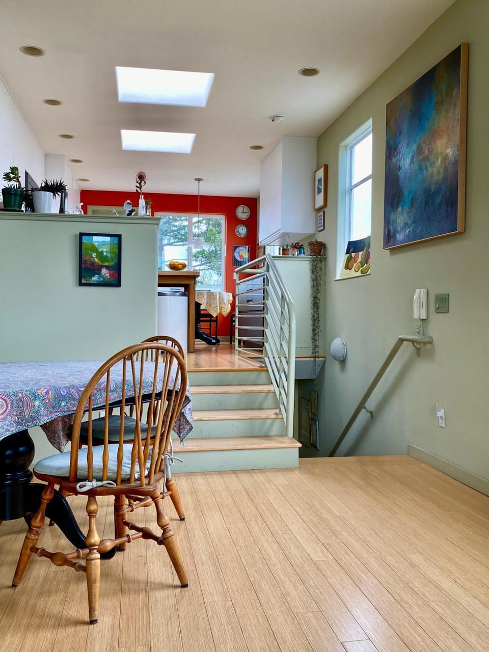 Seating area, Dining area, kitchen