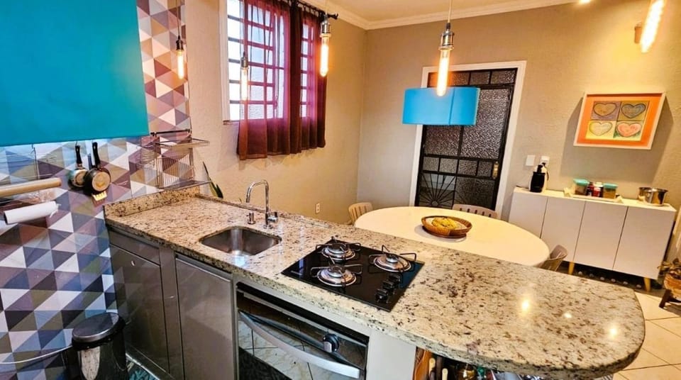Kitchen or kitchenette, Communal kitchen