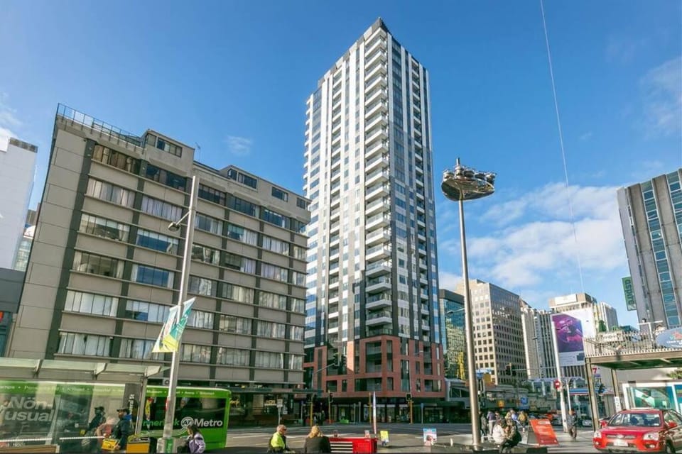 2-Bs Suite Adjacent to Sky Tower Apartment in Auckland