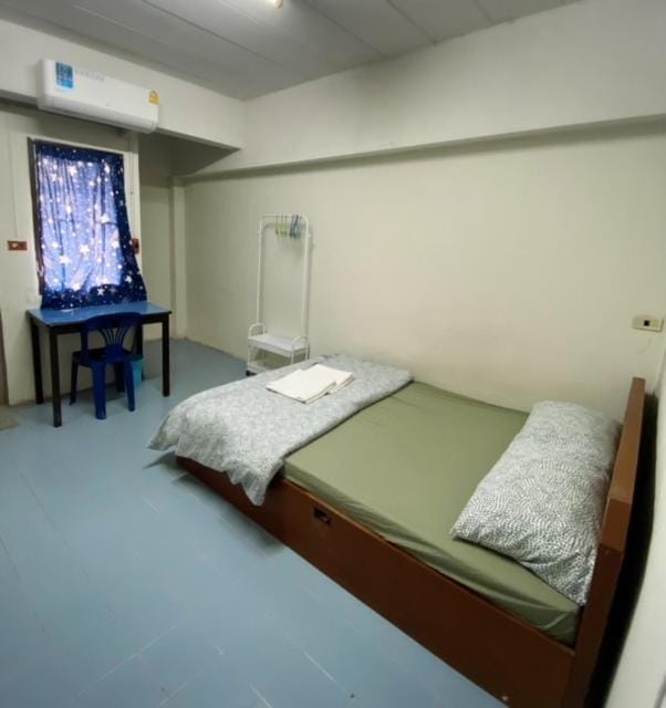 รัตนากร แมนชั่น Apartment in Bangkok