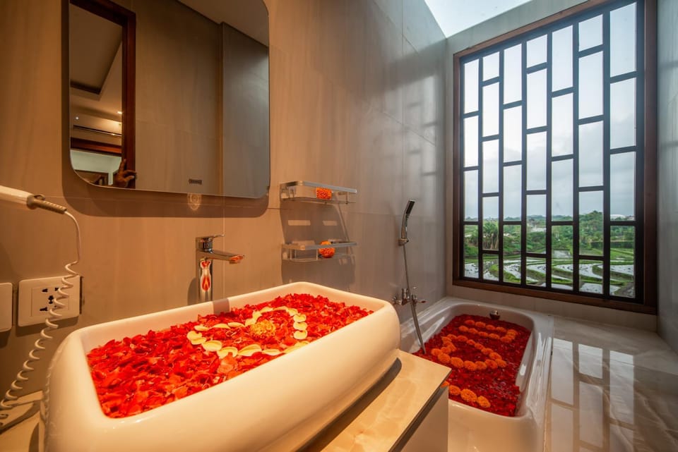 Bathroom, Bath