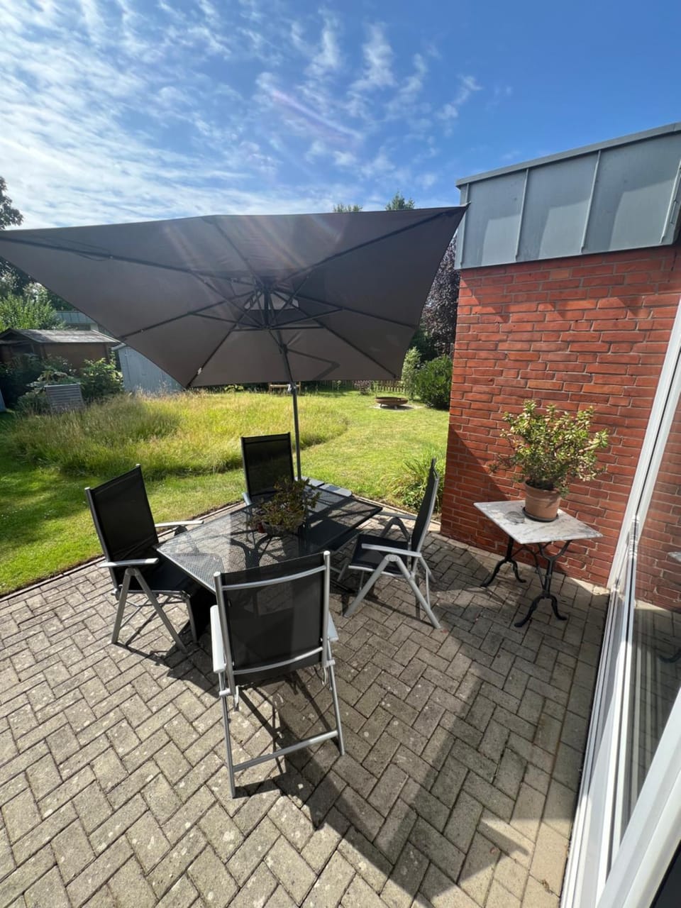 Property building, Balcony/Terrace, Garden view