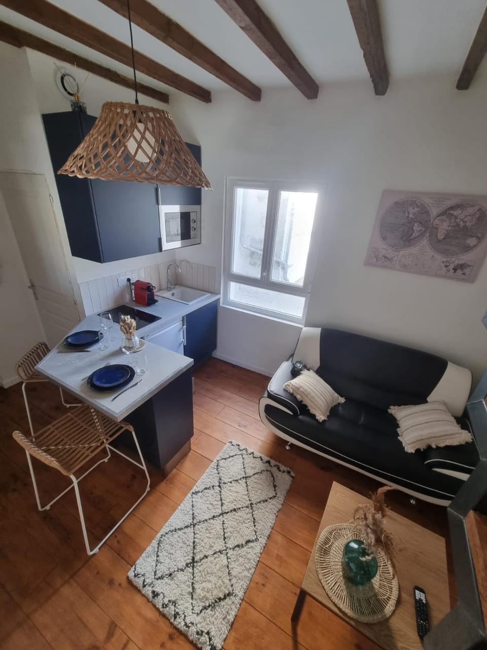 Joli duplex, climatisé, avec local à vélos Apartment in Saumur