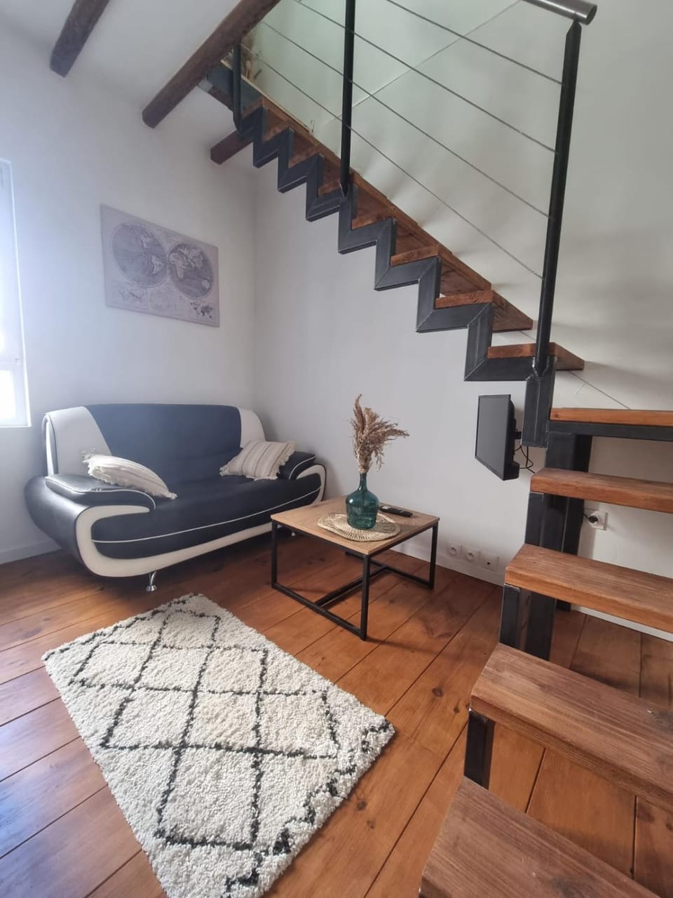 Joli duplex, climatisé, avec local à vélos Apartment in Saumur