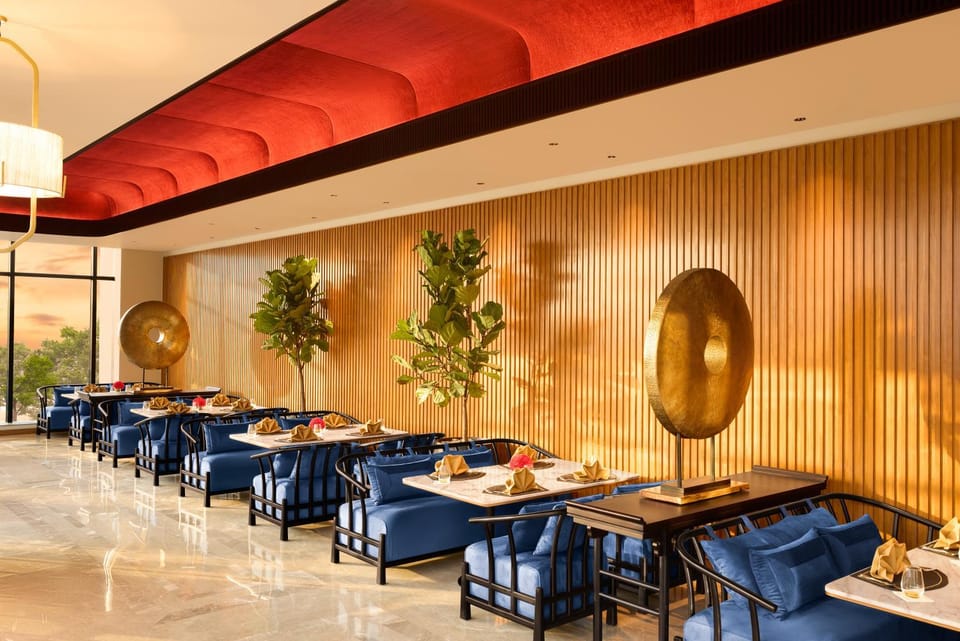 Restaurant/places to eat, Food and drinks, Seating area