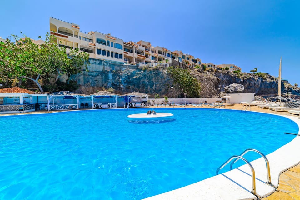 Natural landscape, Pool view, Swimming pool, sunbed