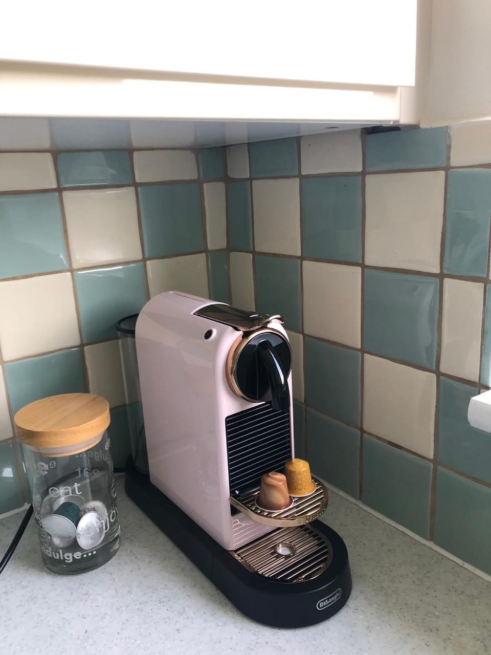 Coffee/tea facilities, Kitchen or kitchenette