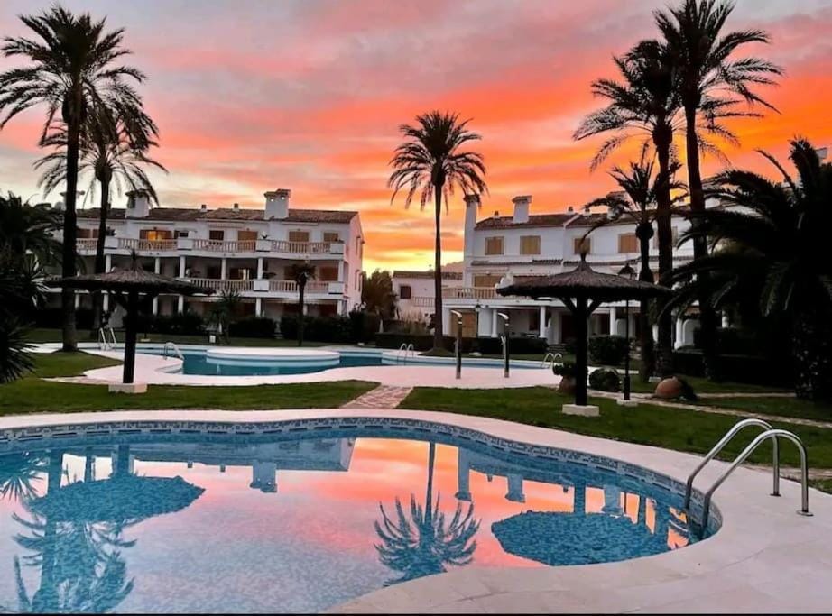 Property building, Garden, Garden view, Pool view, Sunset