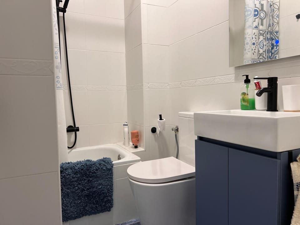 Bathroom, Bath