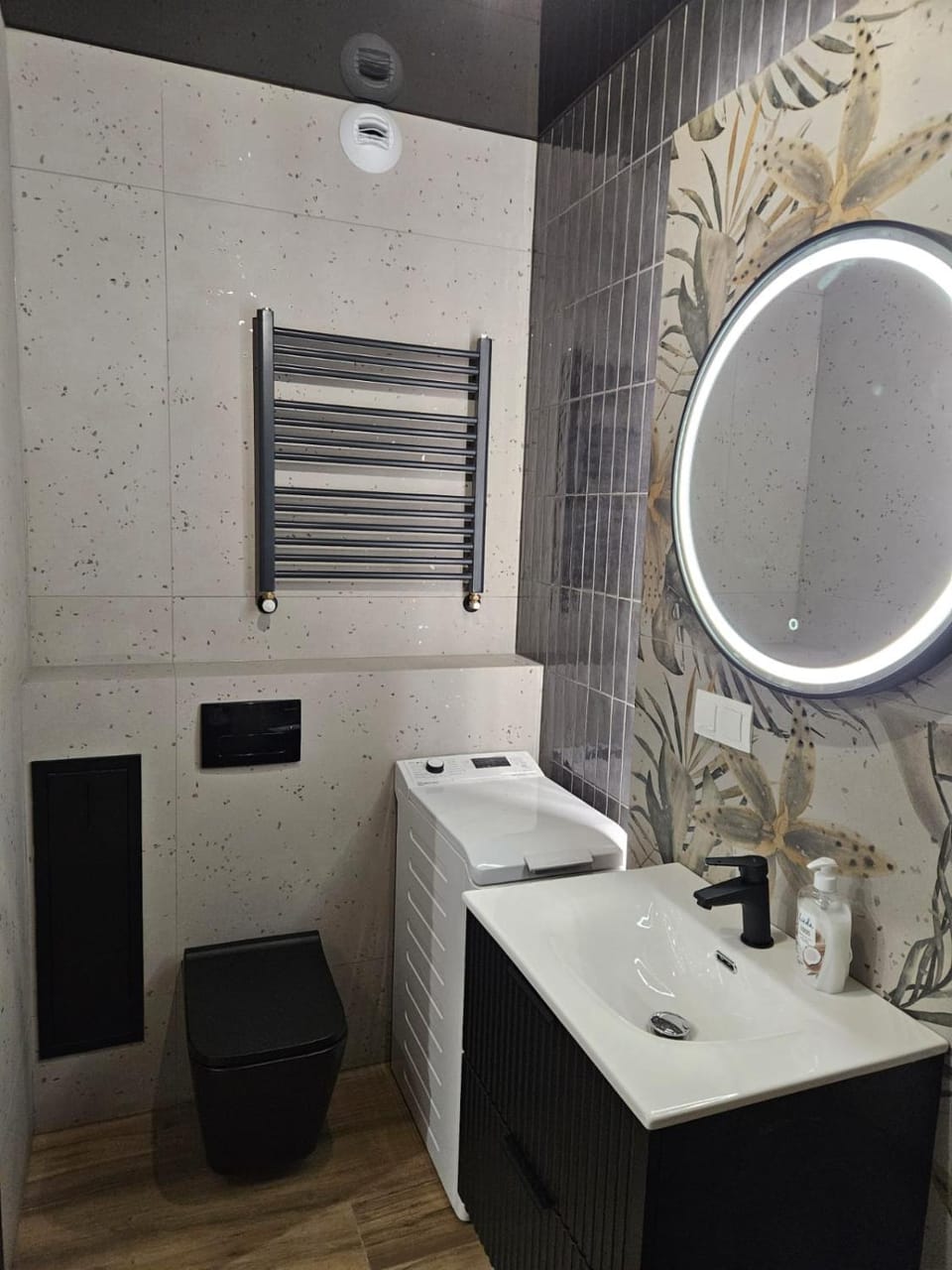 LOCUS SKY TOWER Katowice Apartment in Poland
