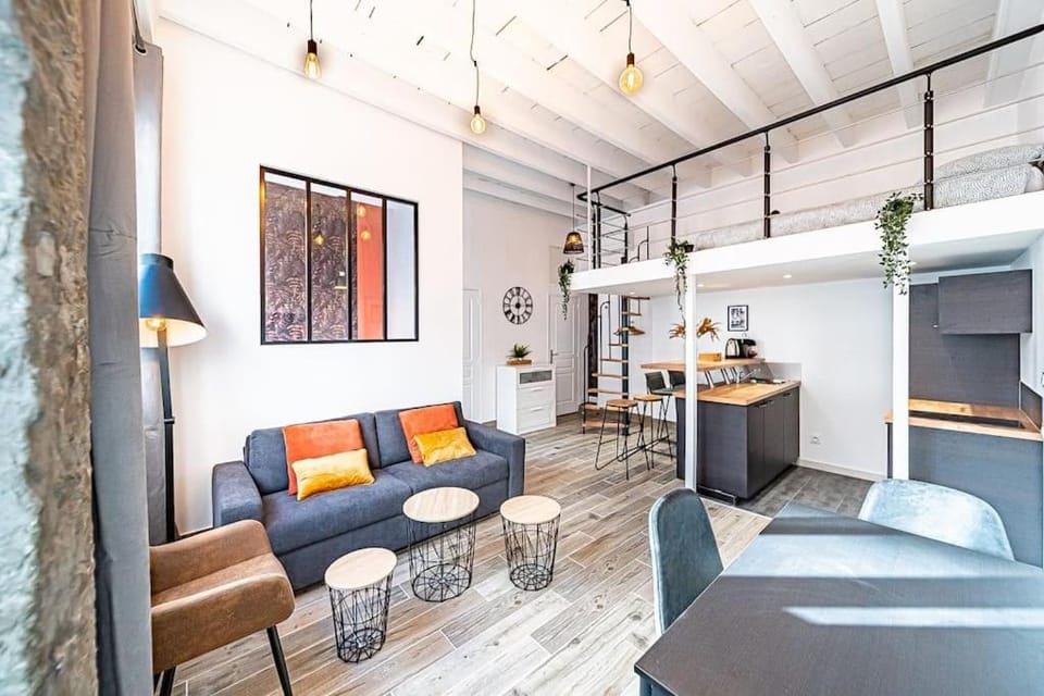 "Le Fougère" Grand T2 climatisé 6 pers Prox Gare Métro Tram Apartment in Villeurbanne