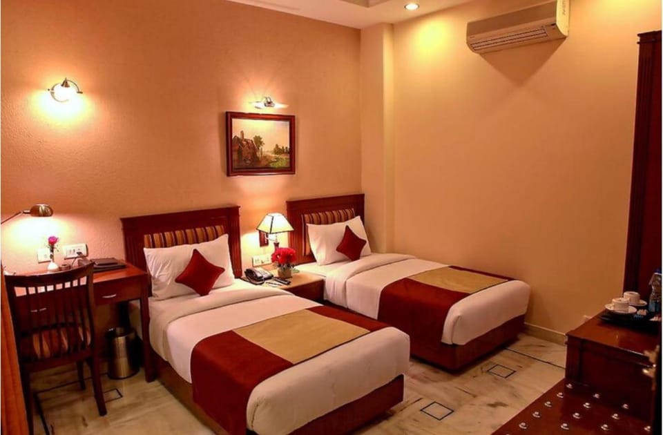 Hotel Florence Inn, Karol Bagh, New Delhi, 2 Min from Metro Hotel in New Delhi
