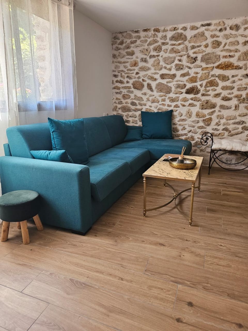 Seating area